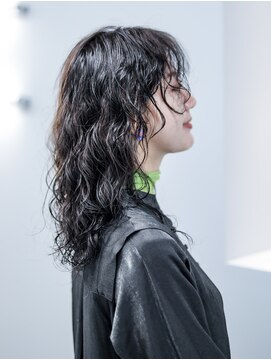 ノード(NODO) 【モチベーションUP】黒髪ウルフ＋ウェーブパーマ