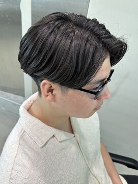 フィフス 天神大名(fifth) ニュアンスパーマセンターパートメンズパーマ波巻きパーマ束感