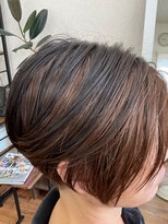 タロー(taro)&nbsp;刈り上げボブ