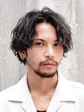 フィフス 神南(fifth) 渋谷センターパートウルフカットツイストスパイラルパーマゆるめ