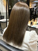 ヒカリス 中崎店(HIKARIS) オリーブグレージュ