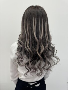 ロサ ファイブヘアー(Rosa..5Hair) この冬もモテる！シルバーバレイヤージュ！