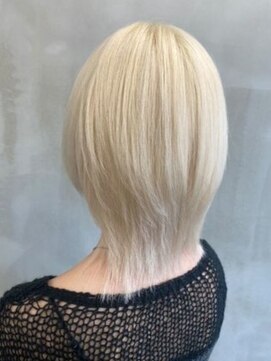 ナンバーウルス 名駅店(N° ulus) 【number ulus】抜きっぱなしブロンド×ウルフカット