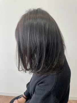 レヴィア(REVIA) レイヤーカット顔まわりカット髪質改善トリートメント