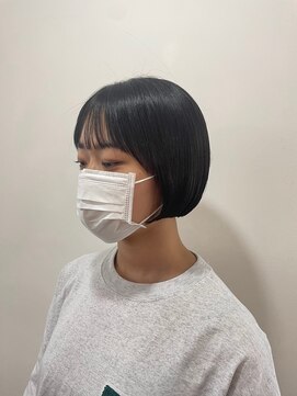 ヘアーアンドメイクアップモパ ミニボブ