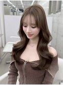 韓国くびれヘア　レイヤーカット　オリーブカラー