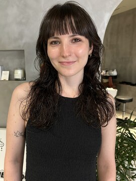 ハウ 心斎橋(how) 夏先取り！韓国風レイヤー◎くびれヘア/前髪カット/小顔効果