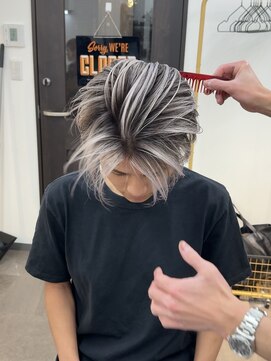 ファミリア 新宿(familiar) ホワイトシルバーバレイヤージュ