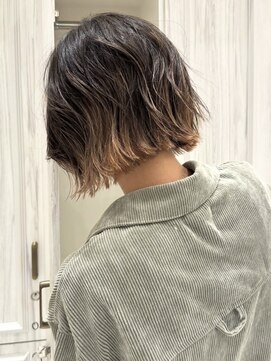 ティディ(Tidi) ウェーブボブ/波巻きボブ/レイヤーボブ/グレージュ/豊中庄内