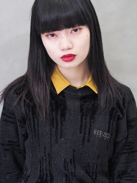 スー 渋谷(suu) モード　個性的厚めバング黒髪セミディ＜徳竹＞