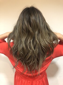 フィールグッドカンパニー(Feel Good Company) 大人グレージュカラー♪(バレイヤージュ)