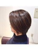 ショートボブ
