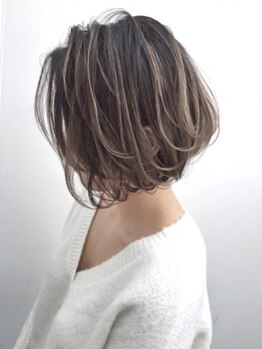 ファセット ヘアー(FACET HAIR)の写真/ショートにするなら絶対ココ！技術の差が出るショートやボブもお任せ下さい☆骨格に合わせたカットが好評◎