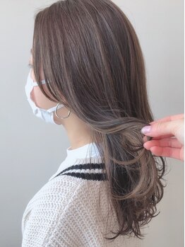 ヘアーポケット リタ(HAIR POCKET ritta)の写真/【明石駅徒歩2分】トレンドカラーもお任せ◎光に透ける透明感で、ひときわ目を引く美しさへ。