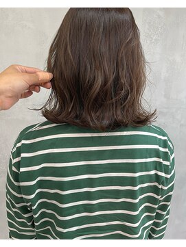 キチ(kichi.) [kichi.] ミディアム×オリーブブラウン