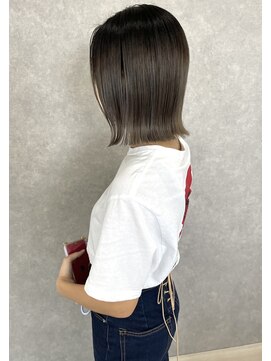 ジェミニ(gemini) 透明感外はねボブ