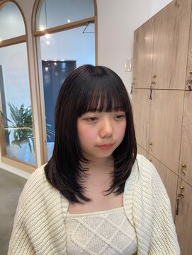 ミレ バイ ルカ(mire by Luca) ミディアムレイヤースタイル