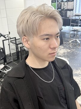 ココ 原宿(KOKO) 黒髪小顔クラゲヘアーオリーブグレーココアベージュメンズカット