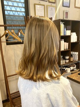 ココカラヘアー ニコ(cococara hair nico) ハイトーン/ブリーチなし/ダブルカラー/ミルクティーベージュ