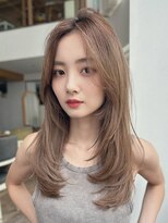 内巻きレイヤーブリーチなし大人レイヤーカットロングレイヤー