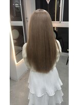 ジルバイジゼル(JILL by GiseL)&nbsp;ブロンド　ベージュ　ブリーチあり　