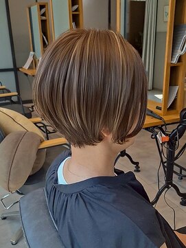 ヘアーカッティングガーデン ジャック モアザン 梅田店 ボブ/ショートボブ/ハイライト/20代/30代/大人女性/白髪ぼかし