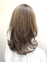 コルソ バイ ケーツー(CORSO by k-two) ミディアムレイヤーカット/グレージュカラー