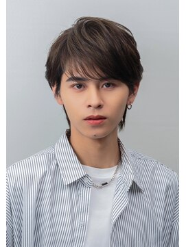 Men’s hair MUNi 恵比寿［メンズ/MENS/メンズカット/メンズパーマ] 束感バングセクシー毛流れ