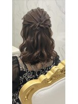 ジャムスタイリングハウス(JAM STYLING HOUSE)&nbsp;【北新地ヘアセット】ミディアム艶ハーフ