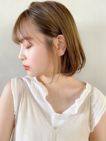 トゥーナ 表参道(tona) ミディアムレイヤー、外ハネボブ、グレージュ、脱白髪染め☆