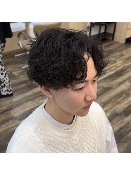 ラ クープ アピタ美濃加茂店(La Coupe) センターパート　波巻きパーマ