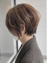 ナル バイ マグ(nalu by Mag)&nbsp;ひし形ショートボブ/つやカラー/レイヤー/小顔/30代40代