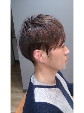 クロデザイン(KURO DESIGN) ツーブロックスタイル