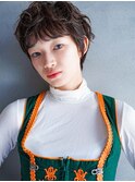 ショートパーマ/フェザーバング/カーキグレージュ/髪質改善/20代
