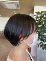 ビスポーク(BESPOKE)&nbsp;20代30代大人かわいいショートボブｘ小顔ひし型