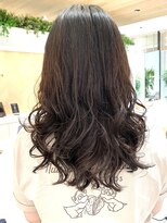 ステアケース 武蔵小杉店(stair:case)&nbsp;2022年人気髪型　抜け感コテ巻き風パーマ