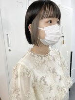 イコ 表参道原宿(ico)&nbsp;インナーカラー シルバーベージュ ミニボブ