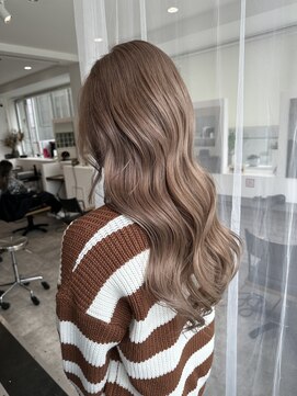 カラ ヘアーサロン(Kala Hair Salon) ベージュ