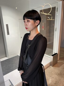 イトシテ シンプルショート【担当　高橋賢吾】