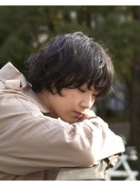 エン(YENN)&nbsp;アンニュイに動くマッシュショート