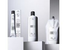 革新的なテクノロジーにより限りなくダメージレスな『BONDグレイカラー(白髪染め)』