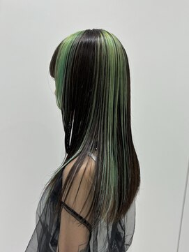 ノラ シンディ(NORA CYNDY) デザインカラーシャドウルーツカラー裾カラーレイヤーカット