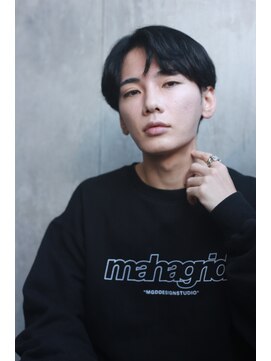 リノ 吉祥寺(Lino kichijoji) 黒髪センターパート　吉祥寺ブルーブラック