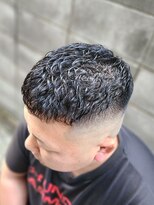 アンドザバダス(&THE BADASS) フェードカット×クロップ