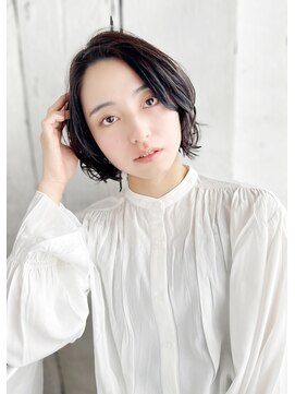 ナル 宇都宮(nalu) かきあげバングのミックスカールショート