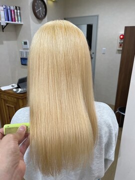 ミラシィ 成田(Mirashy) ハイライトカラーミルクティーベージュレイヤーカット