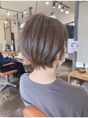 ショートボブ