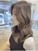 本厚木◎アッシュブロンド◎小顔フェミニンロング20代～50代