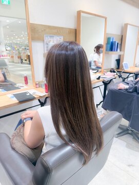 ミラバイケンジ 藤沢(Mira by KENJE) 白髪ぼかし細めハイライト30代40代50代【藤沢　藤沢駅】