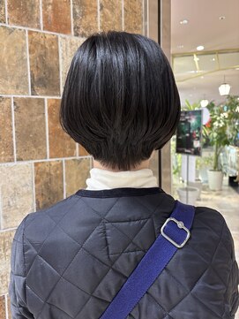 ピークアブー アヴェダ アトレ恵比寿(PEEK-A-BOO AVEDA) 大人可愛いショートボブレイヤー前下がりショート黒髪